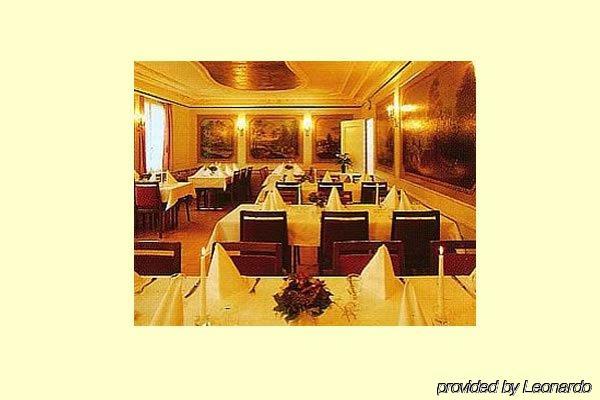 Hotel Restaurant Zum Goldenen Kopf 불리크 레스토랑 사진